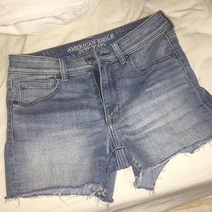 American Eagle Shorts !